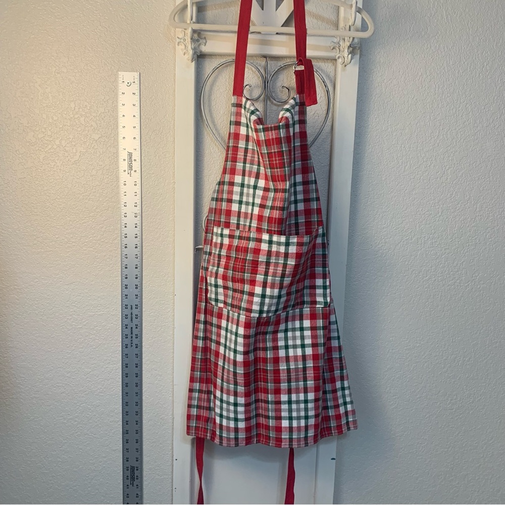 Red and GreenChristmas Plaid Apron